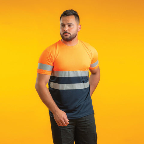 تي شيرت عاكس