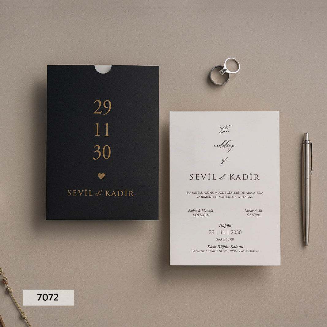 7072 - كرت عرس مع غلاف أسود وطباعة ذهبية